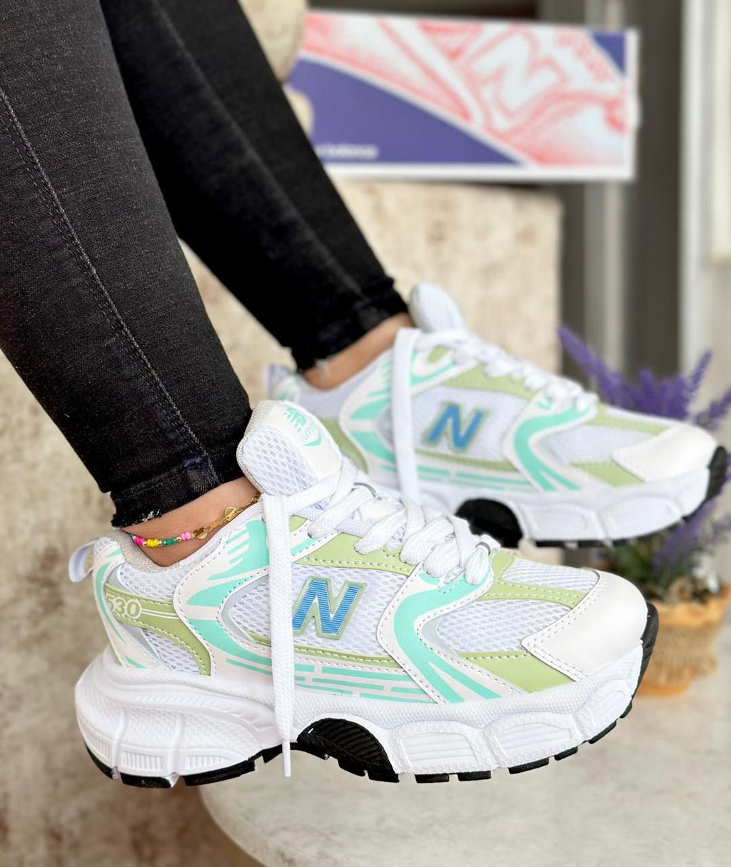 NB 530: Comodidad y Estilo en Cada Paso 👟✨